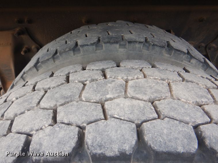 image for item DG1726 2008 Freightliner Business Class M2  flatbed truck