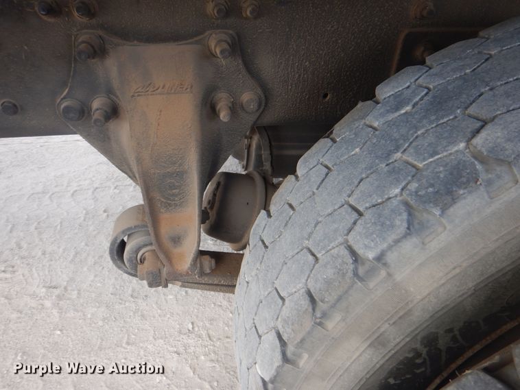 image for item DG1726 2008 Freightliner Business Class M2  flatbed truck