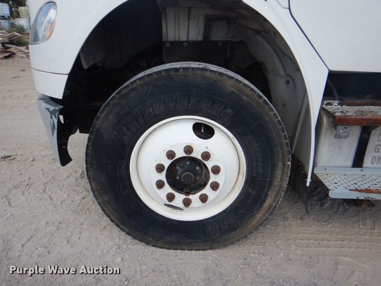 image for item DG1726 2008 Freightliner Business Class M2  flatbed truck