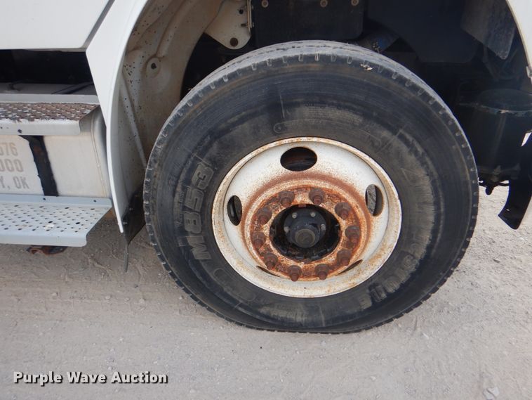 image for item DG1726 2008 Freightliner Business Class M2  flatbed truck