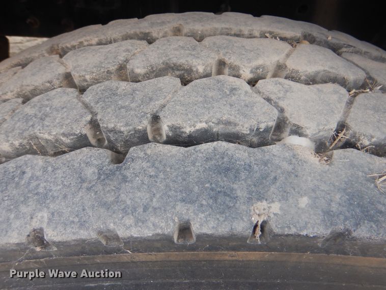 image for item DG1726 2008 Freightliner Business Class M2  flatbed truck