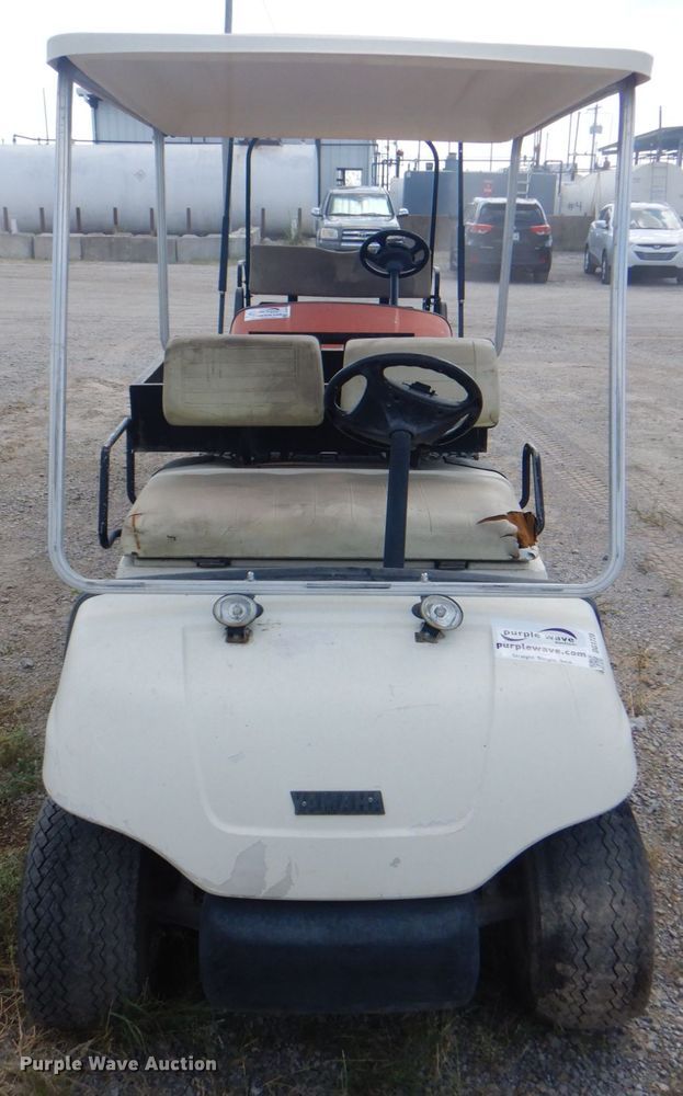 image for item DG1728 2000 Yamaha G16A  golf cart