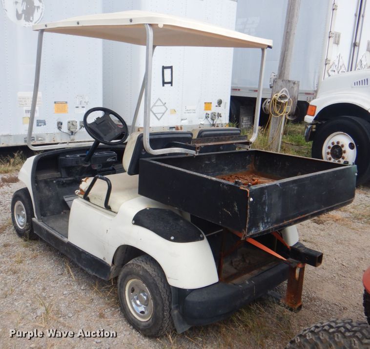 image for item DG1728 2000 Yamaha G16A  golf cart