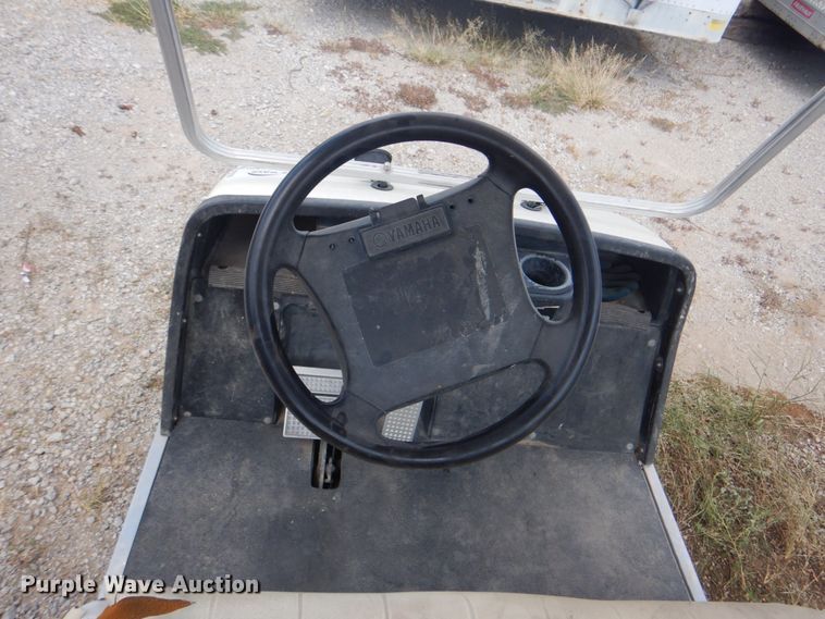 image for item DG1728 2000 Yamaha G16A  golf cart