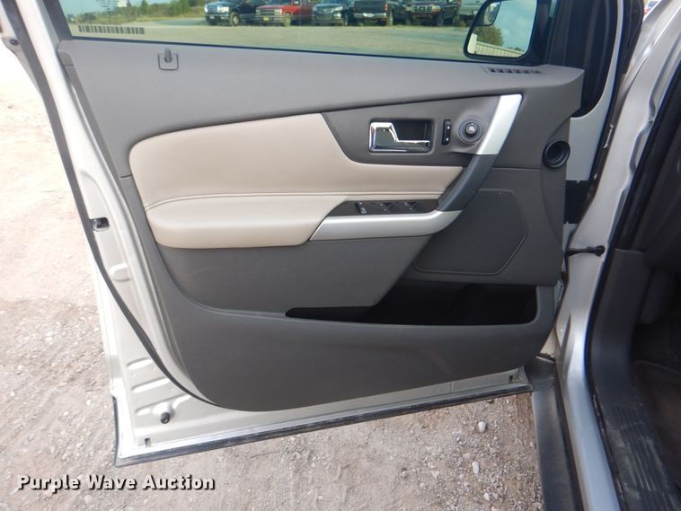 image for item DG1731 2013 Ford Edge  SUV