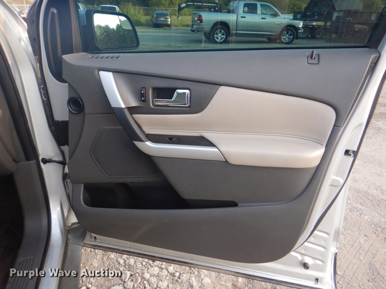 image for item DG1731 2013 Ford Edge  SUV