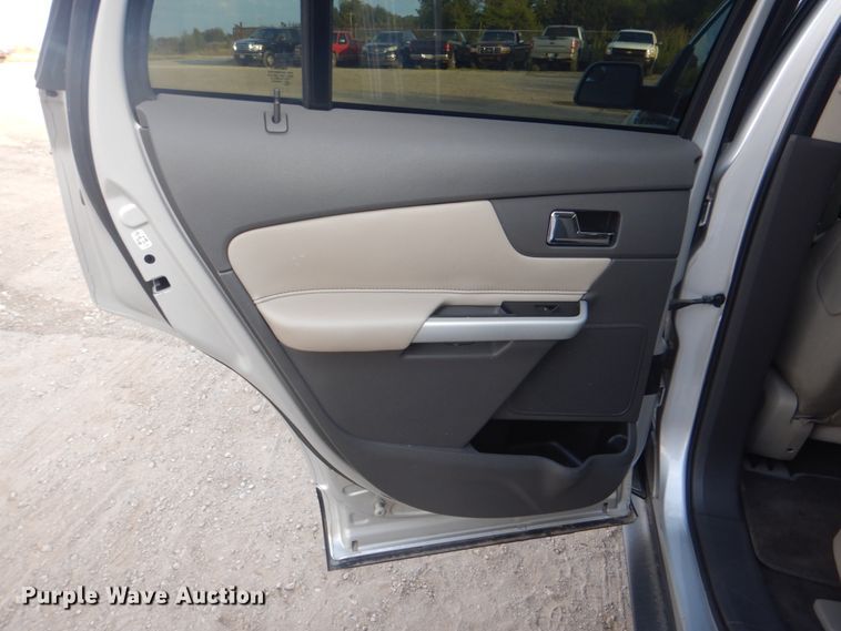 image for item DG1731 2013 Ford Edge  SUV