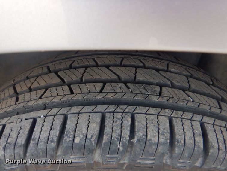 image for item DG1731 2013 Ford Edge  SUV