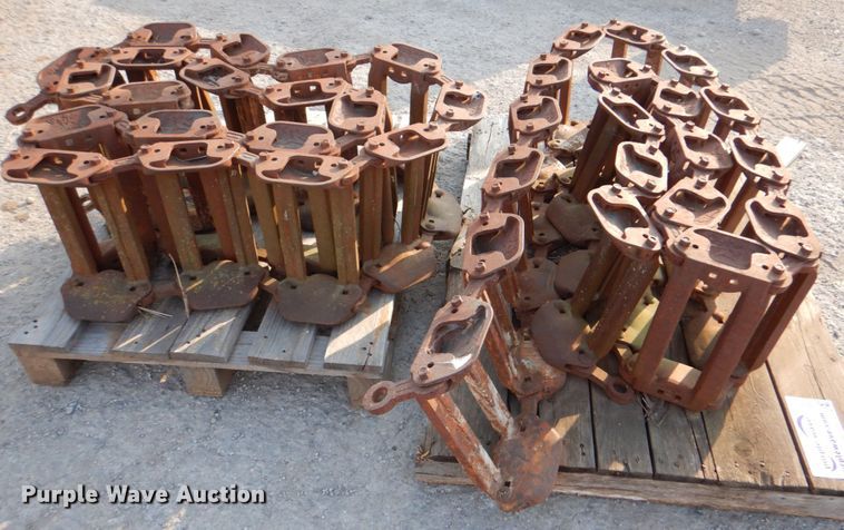 image for item DG1733 Bobcat  15"W over tire skid steer tracks