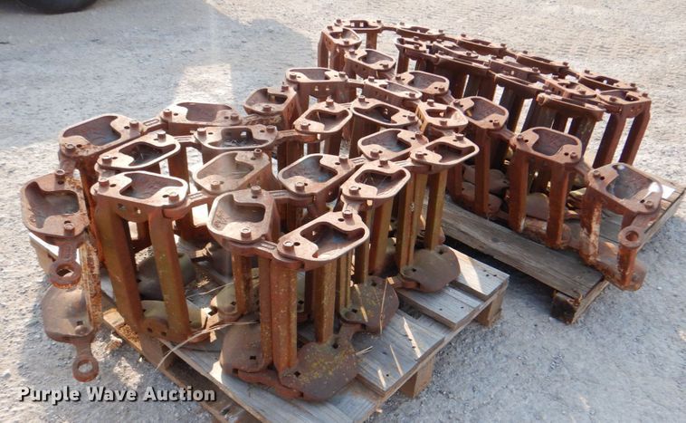 image for item DG1733 Bobcat  15"W over tire skid steer tracks