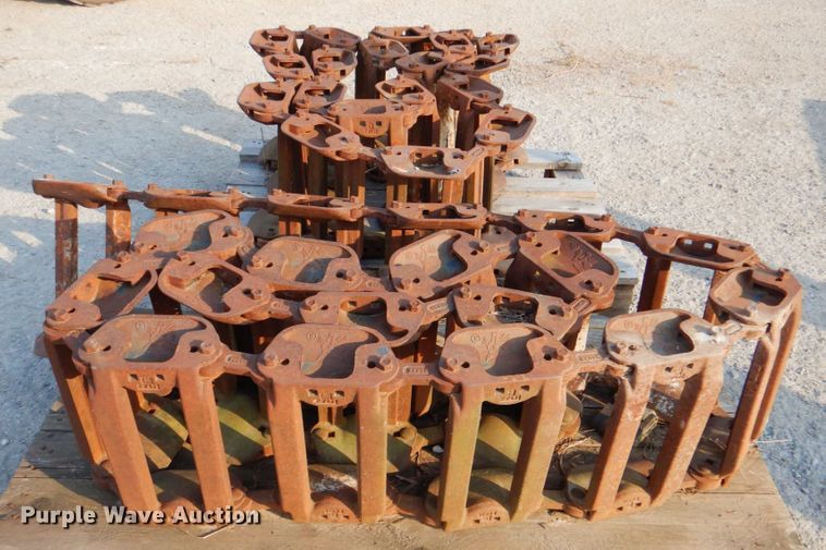 image for item DG1733 Bobcat  15"W over tire skid steer tracks