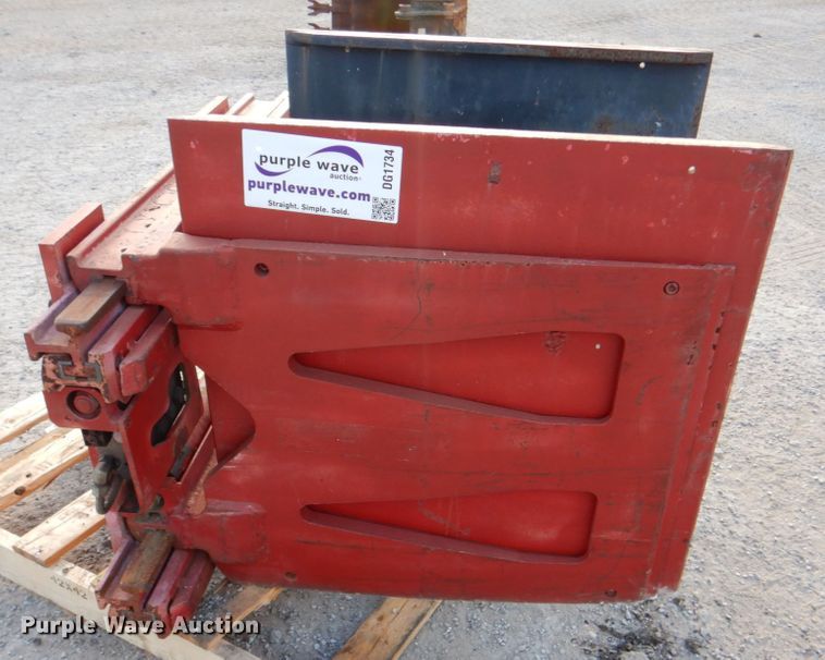 image for item DG1734 38"W forklift clamp