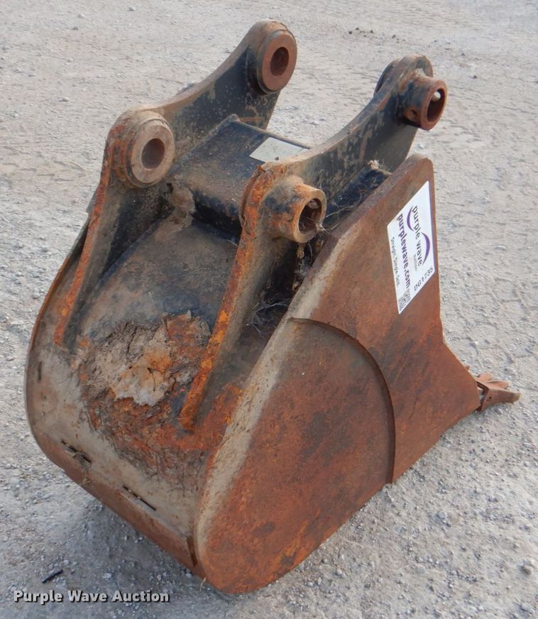 image for item DG1735 (2) Bobcat excavator buckets