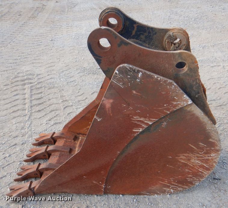 image for item DG1735 (2) Bobcat excavator buckets