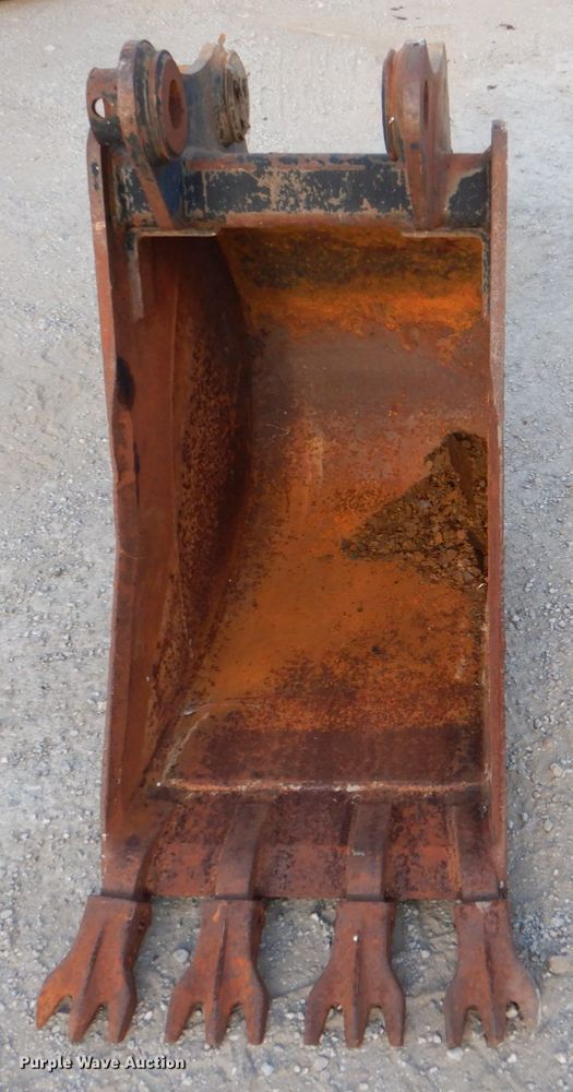 image for item DG1735 (2) Bobcat excavator buckets