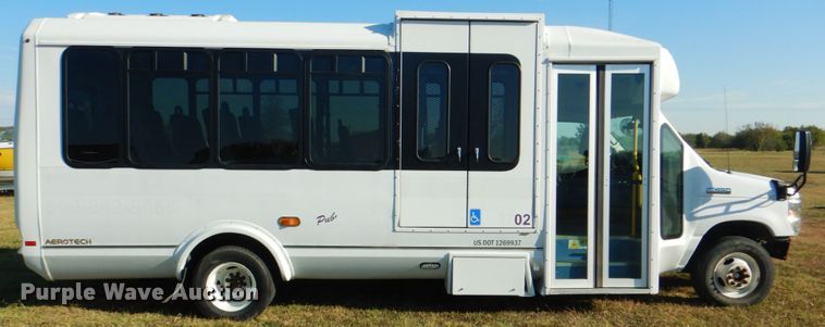 image for item DG1786 2017 Ford E450  shuttle bus