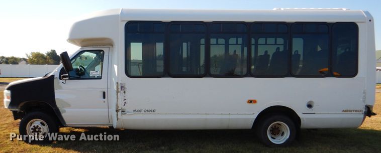 image for item DG1786 2017 Ford E450  shuttle bus
