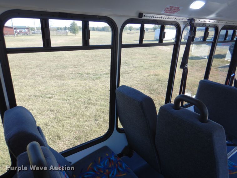 image for item DG1786 2017 Ford E450  shuttle bus