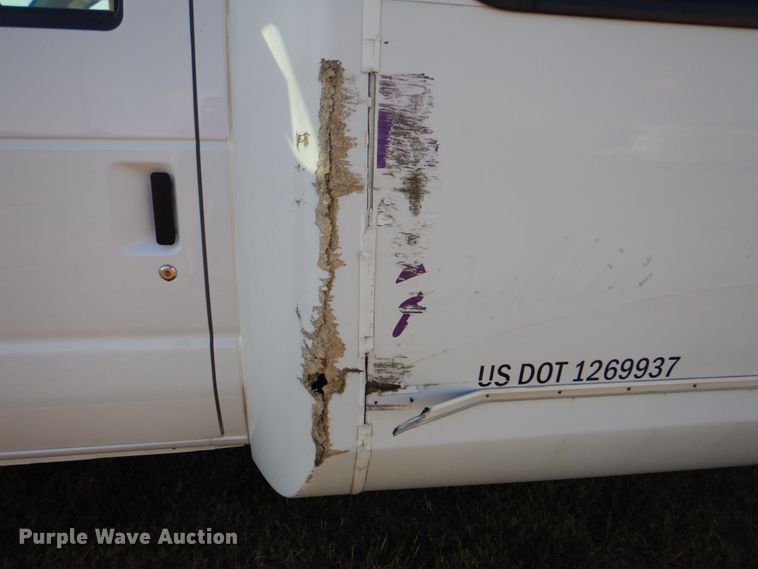 image for item DG1786 2017 Ford E450  shuttle bus