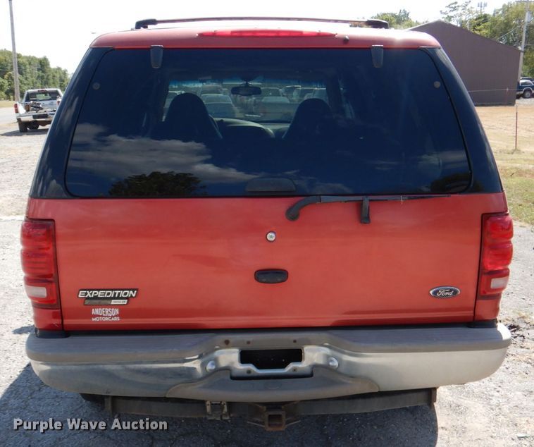 image for item DG1813 2001 Ford Expedition  SUV