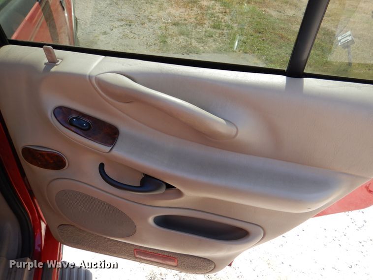 image for item DG1813 2001 Ford Expedition  SUV