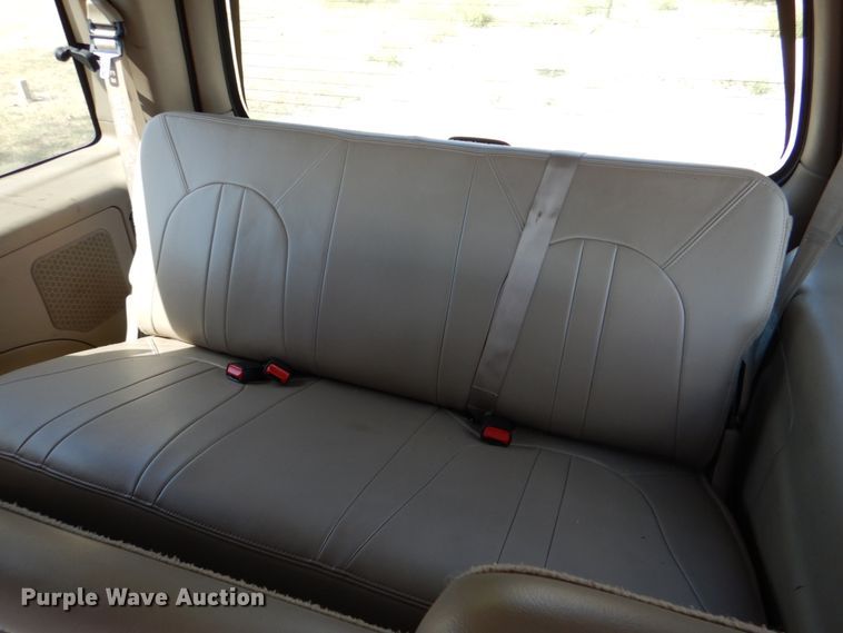 image for item DG1813 2001 Ford Expedition  SUV