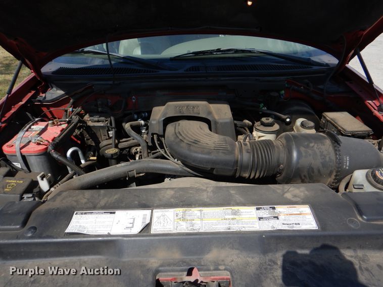 image for item DG1813 2001 Ford Expedition  SUV