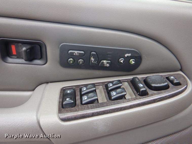 image for item DG1831 2003 GMC Yukon Denali  SUV