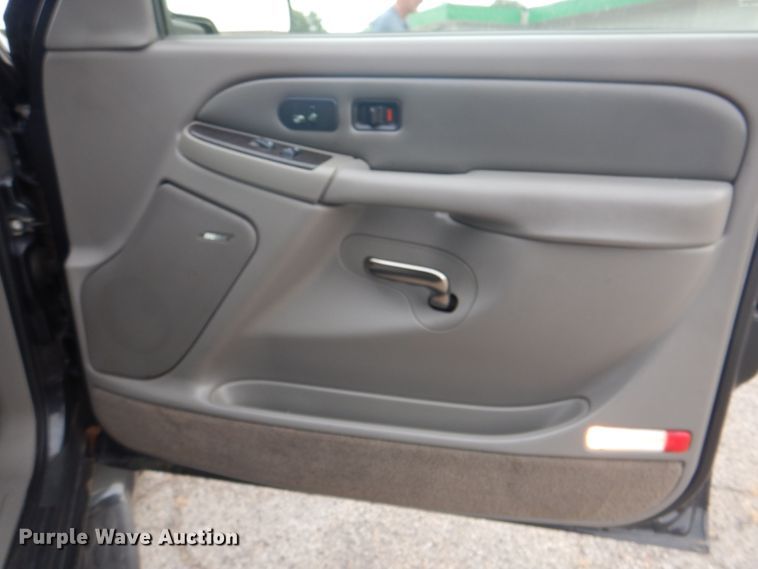 image for item DG1831 2003 GMC Yukon Denali  SUV