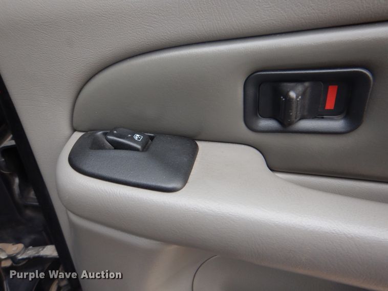 image for item DG1831 2003 GMC Yukon Denali  SUV