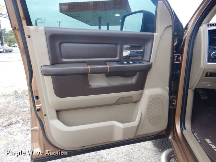 image for item DG1832 2012 Dodge Ram 1500  Crew Cab pickup truck