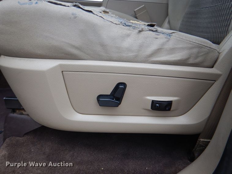 image for item DG1832 2012 Dodge Ram 1500  Crew Cab pickup truck