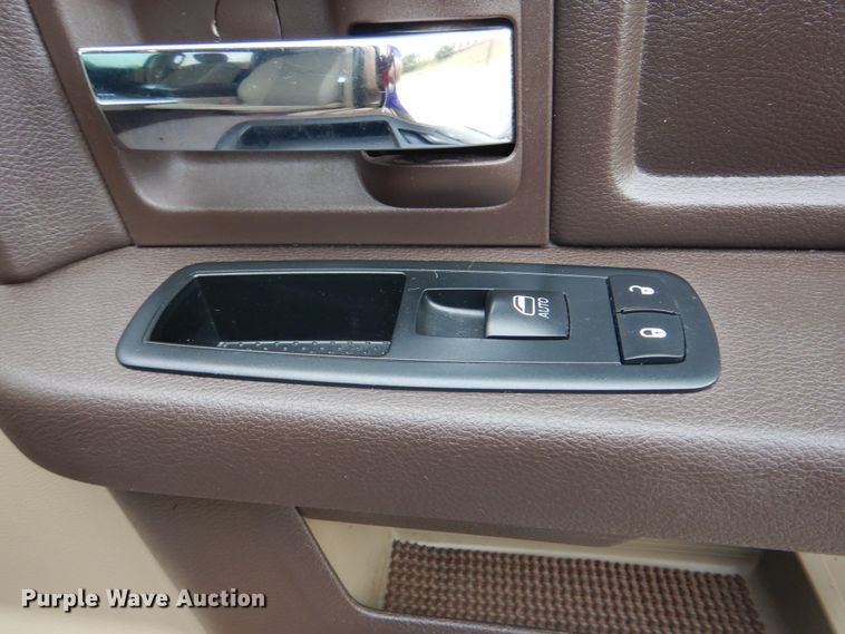 image for item DG1832 2012 Dodge Ram 1500  Crew Cab pickup truck