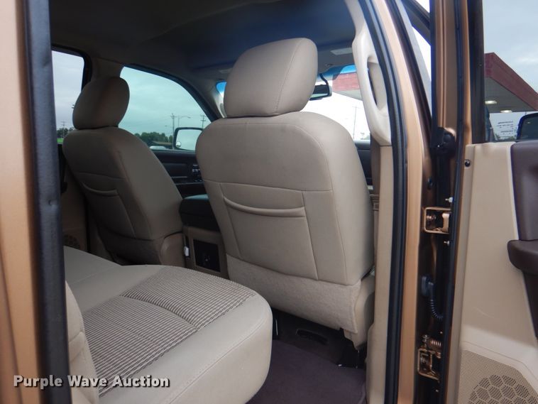 image for item DG1832 2012 Dodge Ram 1500  Crew Cab pickup truck