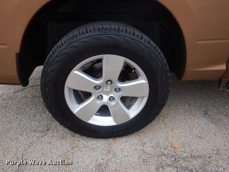 image for item DG1832 2012 Dodge Ram 1500  Crew Cab pickup truck