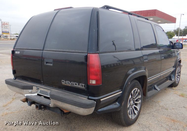 image for item DG1833 1996 Chevrolet Tahoe  SUV