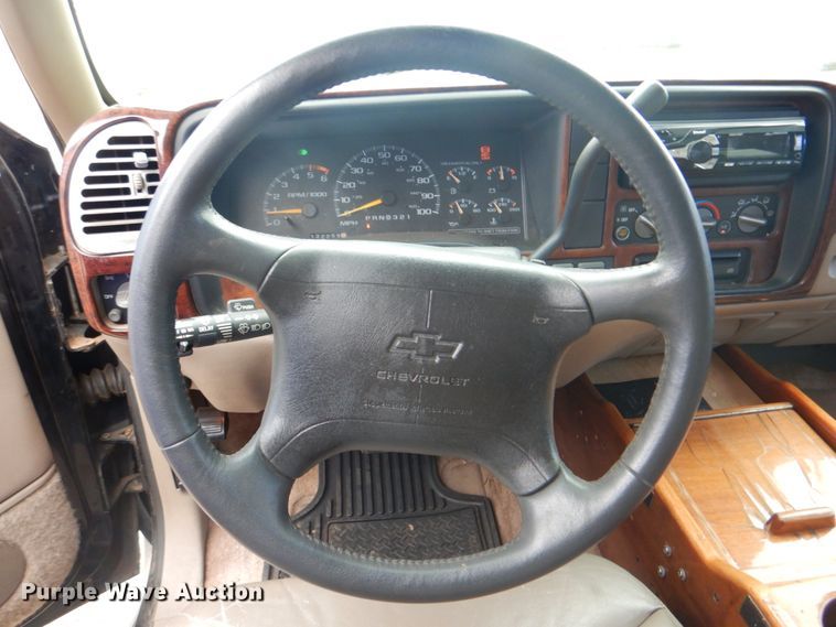 image for item DG1833 1996 Chevrolet Tahoe  SUV