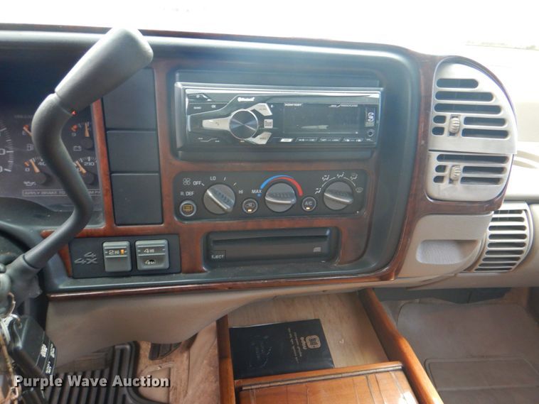 image for item DG1833 1996 Chevrolet Tahoe  SUV