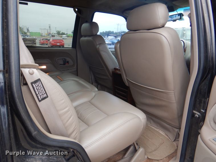 image for item DG1833 1996 Chevrolet Tahoe  SUV