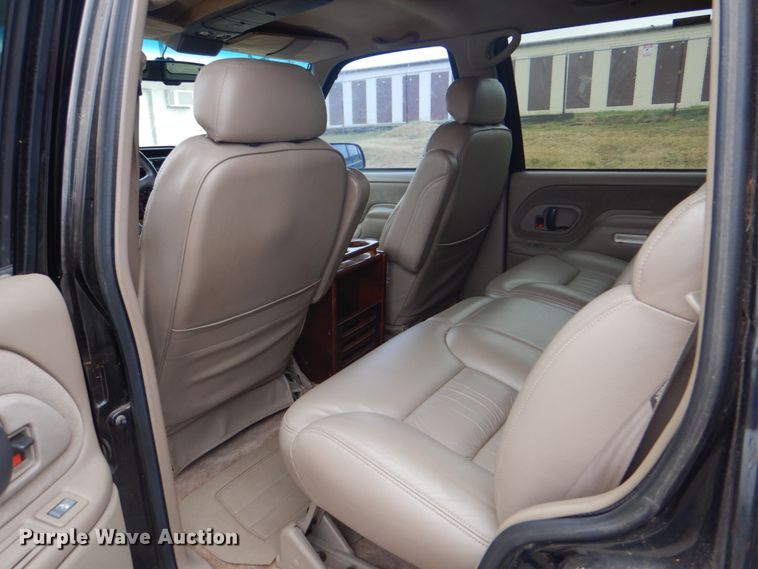 image for item DG1833 1996 Chevrolet Tahoe  SUV