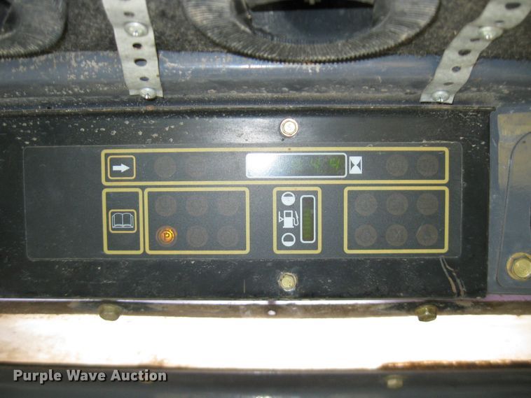 image for item DI2769 2001 New Holland LS170  skid steer loader