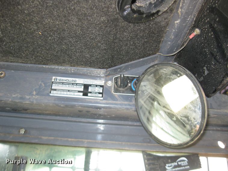 image for item DI2769 2001 New Holland LS170  skid steer loader