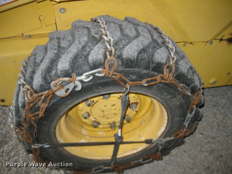 image for item DI2769 2001 New Holland LS170  skid steer loader