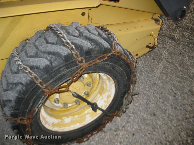 image for item DI2769 2001 New Holland LS170  skid steer loader