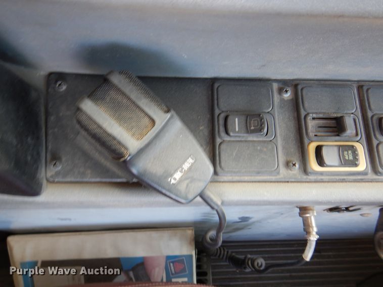 image for item DI5303 2005 Blue Bird All American  school bus