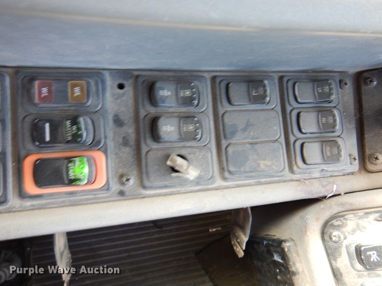 image for item DI5303 2005 Blue Bird All American  school bus