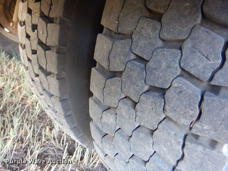 image for item DI5303 2005 Blue Bird All American  school bus