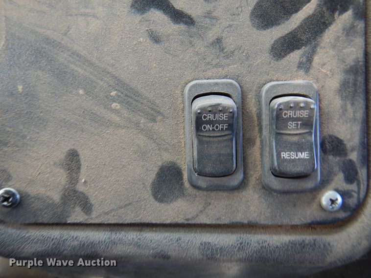 image for item DI5304 2000 Blue Bird TC2000  school bus