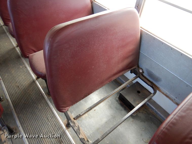 image for item DI5304 2000 Blue Bird TC2000  school bus