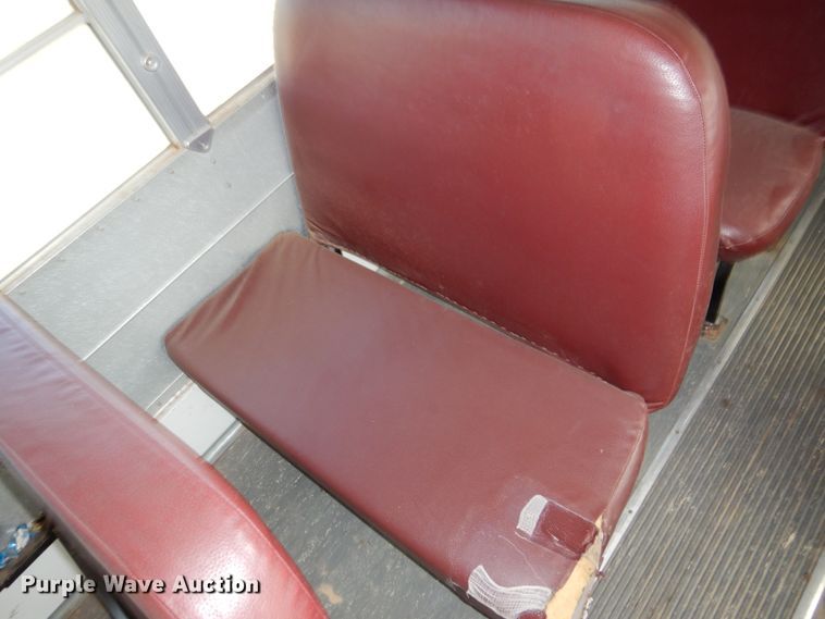 image for item DI5304 2000 Blue Bird TC2000  school bus